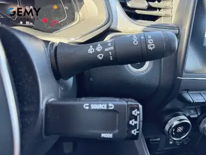 Photo 16 Renault Captur  E-Tech full hybrid 145