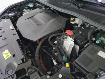 Photo 14 Peugeot 308 Gén. III Ph1 GT 5