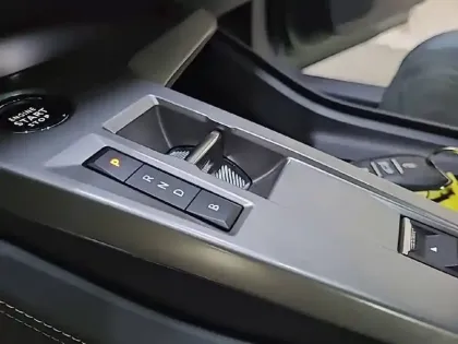 Photo 13 Peugeot 308 Gén. III Ph1 GT 5