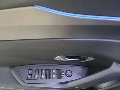 Photo 31 Peugeot 308 Gén. III Ph1 GT 5