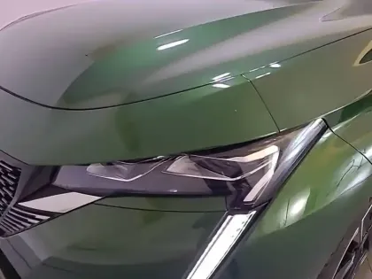 Photo 15 Peugeot 308 Gén. III Ph1 GT 5