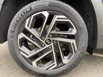 Photo 11 Hyundai Tucson  1.6 T-GDI 215 Hybrid BVA6