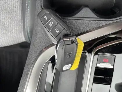 Photo 13 Peugeot 5008  BlueHDi 130ch S&S EAT8