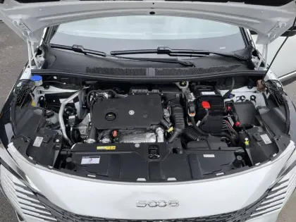 Photo 11 Peugeot 5008  BlueHDi 130ch S&S EAT8