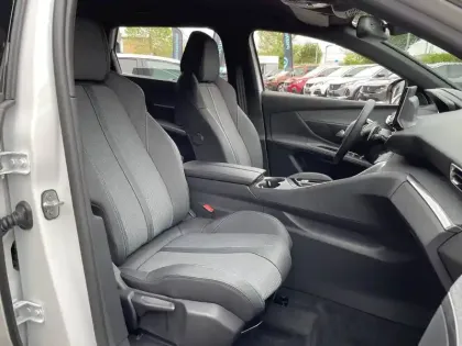 Photo 15 Peugeot 5008  BlueHDi 130ch S&S EAT8