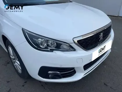 Photo 13 Peugeot 308  PureTech 110ch S&S BVM6