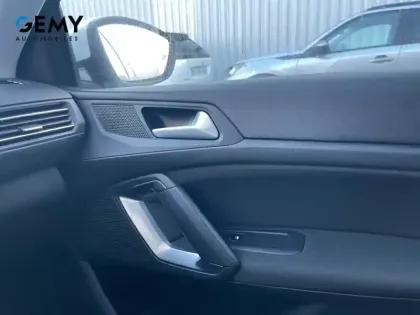 Photo 21 Peugeot 308  PureTech 110ch S&S BVM6