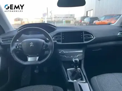 Photo 7 Peugeot 308  PureTech 110ch S&S BVM6