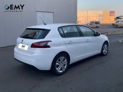 Photo 16 Peugeot 308  PureTech 110ch S&S BVM6