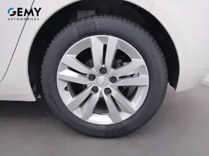 Photo 62 Peugeot 308  PureTech 110ch S&S BVM6