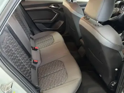 Photo 12 Audi A1  Sportback 30 TFSI 116 ch S tronic 7