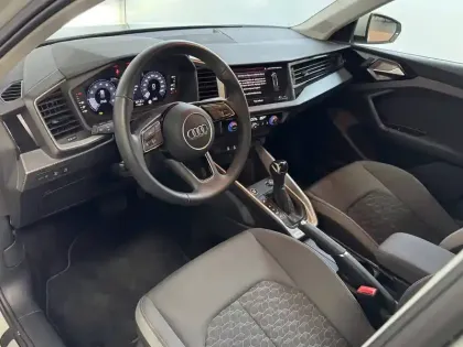 Photo 6 Audi A1  Sportback 30 TFSI 116 ch S tronic 7