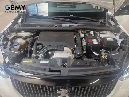 Photo 43 Peugeot 2008  PureTech 130 S&S EAT8