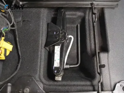 Photo 19 Peugeot Partner  FOURGON STANDARD 650 KG BLUEHDI 100 S&S BVM6