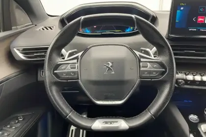 Photo 10 Peugeot 3008  Hybrid4 300 e-EAT8