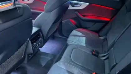 Photo 12 Audi Q8  60 TFSI e 490 Tiptronic 8 quattro