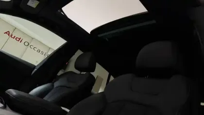 Photo 30 Audi Q8  60 TFSI e 490 Tiptronic 8 quattro