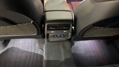 Photo 13 Audi Q8  60 TFSI e 490 Tiptronic 8 quattro