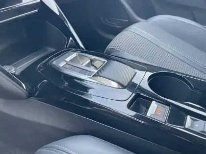 Photo 19 Peugeot 208  PureTech 130 S&S EAT8