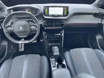 Photo 12 Peugeot 208  PureTech 130 S&S EAT8