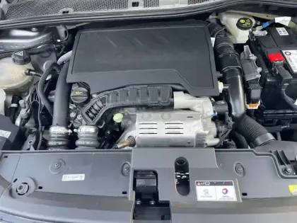 Photo 9 Peugeot 208  PureTech 130 S&S EAT8