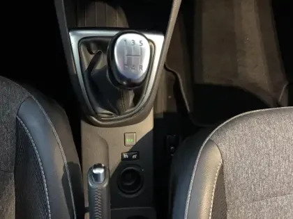 Photo 23 Renault Captur  TCe 90