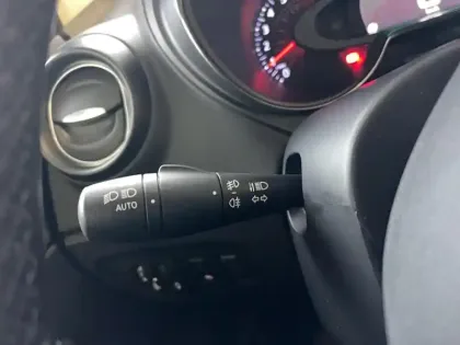 Photo 15 Renault Captur  TCe 90