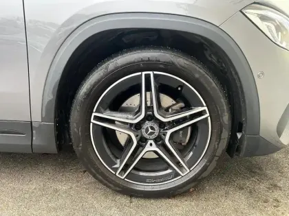 Photo 34 Mercedes GLA  200 d 8G-DCT