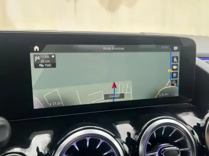 Photo 20 Mercedes GLA  200 d 8G-DCT