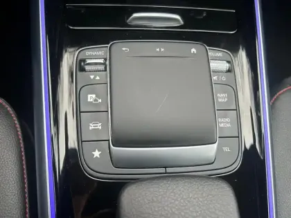 Photo 25 Mercedes GLA  200 d 8G-DCT