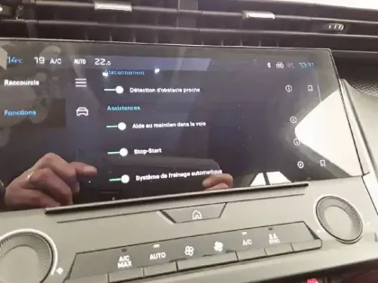 Photo 20 Peugeot 308  PureTech 110ch S&S BVM6