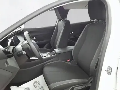 Photo 10 Peugeot 308  PureTech 110ch S&S BVM6