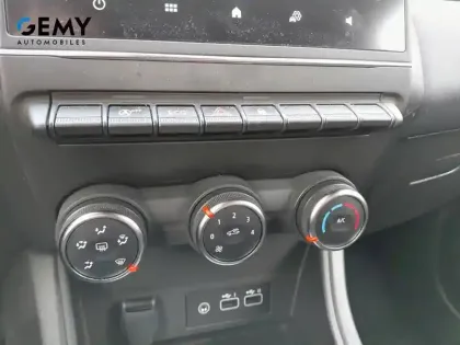 Photo 21 Renault Captur  TCe 90