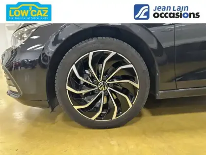 Photo 8 Volkswagen Golf  1.5 eTSI OPF 130 DSG7