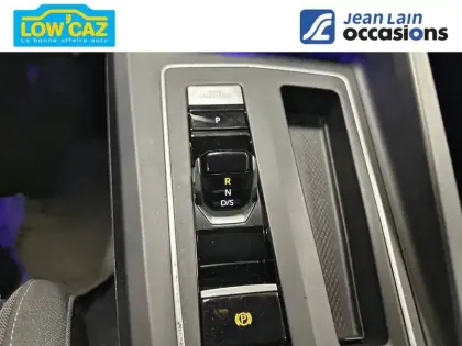 Photo 12 Volkswagen Golf  1.5 eTSI OPF 130 DSG7