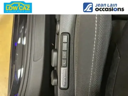 Photo 18 Volkswagen Golf  1.5 eTSI OPF 130 DSG7