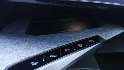 Photo 37 Peugeot 3008  Hybrid 145 e-DCS6