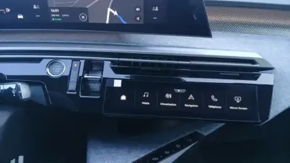 Photo 19 Peugeot 3008  Hybrid 145 e-DCS6