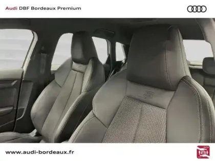 Photo 9 Audi A3 35 TFSI Mild Hybrid 150 S tronic 7 S line