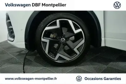 Photo 5 Volkswagen Tiguan 1.5 eTSI 150ch DSG7 R-Line
