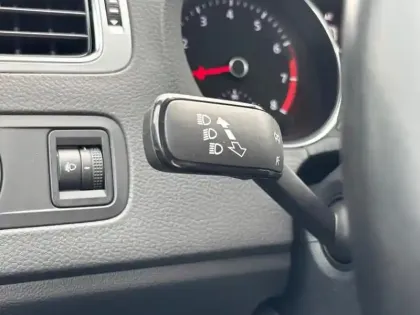 Photo 16 Volkswagen Polo  1.2 TSI 90 BMT DSG7 Série Spéciale Allstar