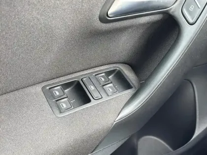 Photo 19 Volkswagen Polo  1.2 TSI 90 BMT DSG7 Série Spéciale Allstar