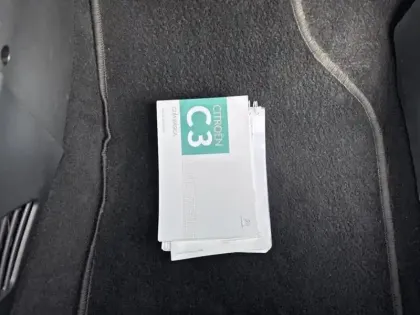 Photo 15 Citroën C3  PureTech 82 Shine