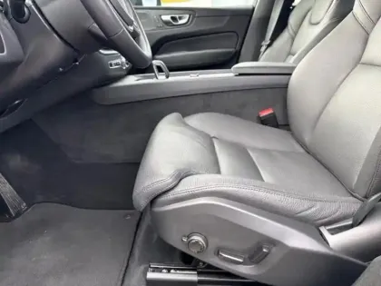 Photo 5 Volvo Xc60  T6 AWD 253 + 145ch Utimate Style Dark Geartronic