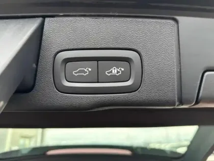 Photo 11 Volvo Xc60  T6 AWD 253 + 145ch Utimate Style Dark Geartronic