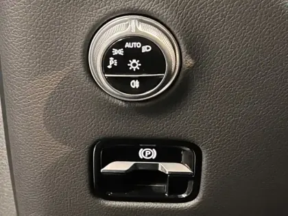 Photo 15 Mercedes Classe GLC 300 de Hybrid EQ 4MATIC AMG Line 30