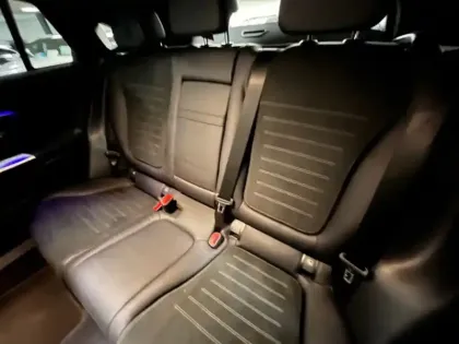 Photo 13 Mercedes Classe GLC 300 de Hybrid EQ 4MATIC AMG Line 30