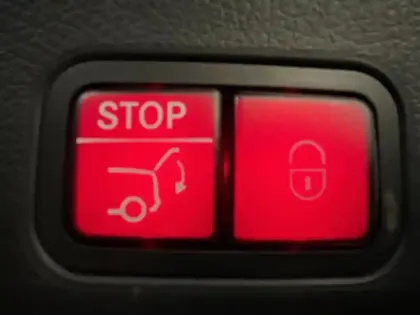 Photo 18 Mercedes Classe GLC 300 de Hybrid EQ 4MATIC AMG Line 30