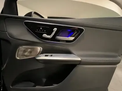 Photo 21 Mercedes Classe GLC 300 de Hybrid EQ 4MATIC AMG Line 30