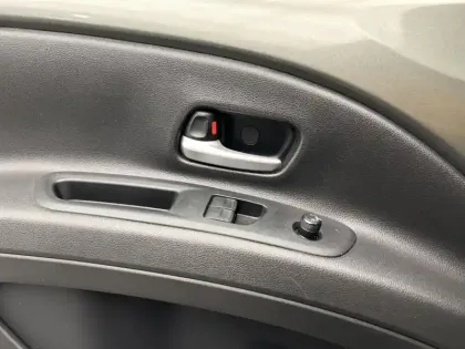 Photo 13 Toyota Aygo 1.0 S-CVT 72 Design